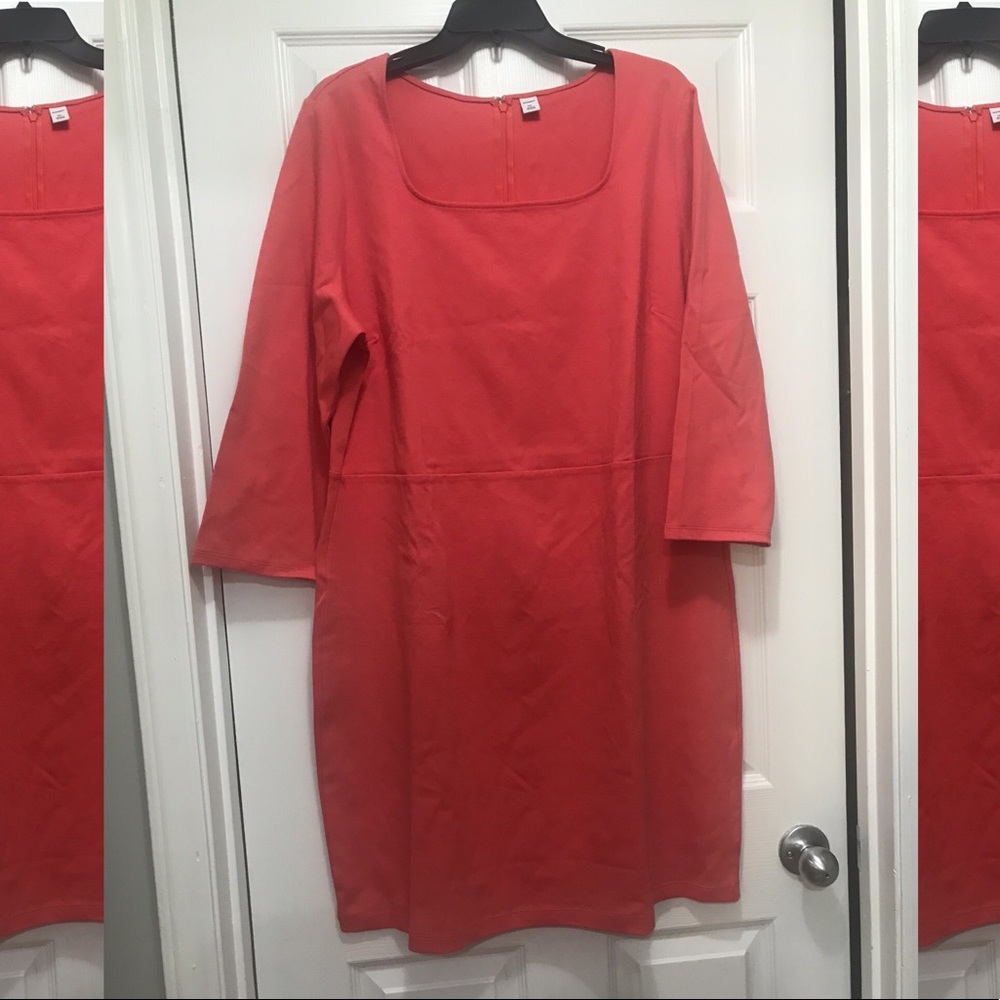 Old Navy jersey long sleeve dress.